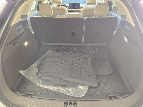 Used 2023 Lincoln Nautilus Reserve w/ Equipment Group 201A image 15