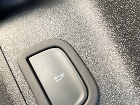 Used 2026 GMC Acadia Elevation w/ Super Cruise Package AWD/4WD image 16