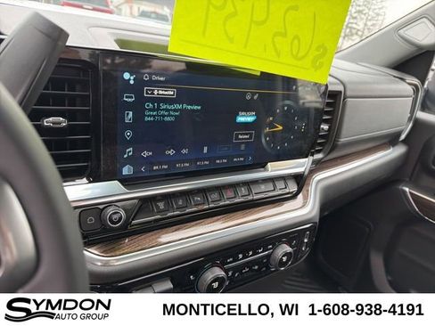 Used 2025 Chevrolet Silverado 3500 LT image 13