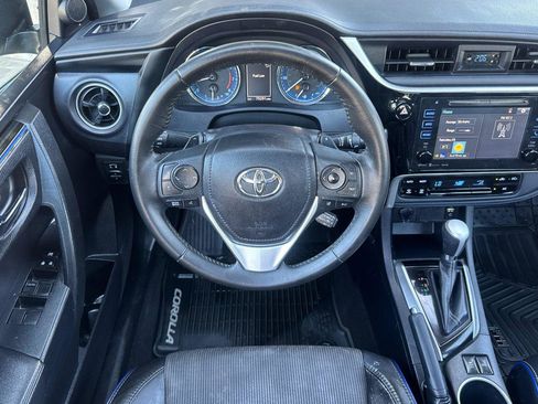 Used 2017 Toyota Corolla SE image 5