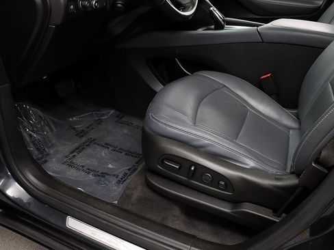 Used 2020 Buick Enclave Premium w/ Sun and Sites Package image 25