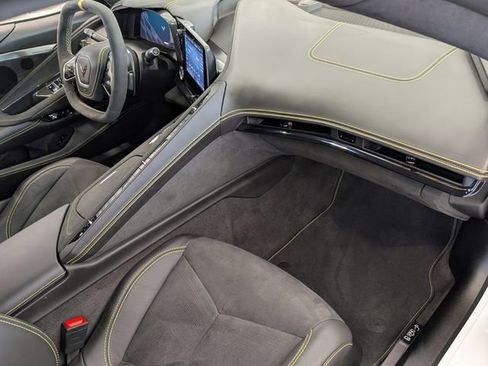 Used 2023 Chevrolet Corvette Stingray Premium Conv w/ Z51 Performance Package image 15