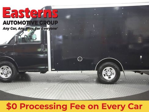 Used 2017 Chevrolet Express 3500 RWD image 57