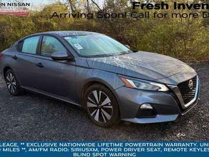 Used 2022 Nissan Altima 2.5 SV