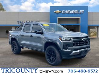 Used 2025 Chevrolet Colorado Trail Boss w/ Midnight Edition AWD/4WD video 1