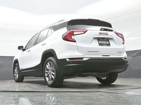 Used 2023 GMC Terrain SLT w/ Tech Package AWD/4WD image 27