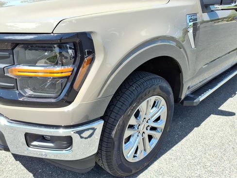 New 2026 Ford F150 XLT w/ Equipment Group 302A MID AWD/4WD image 8