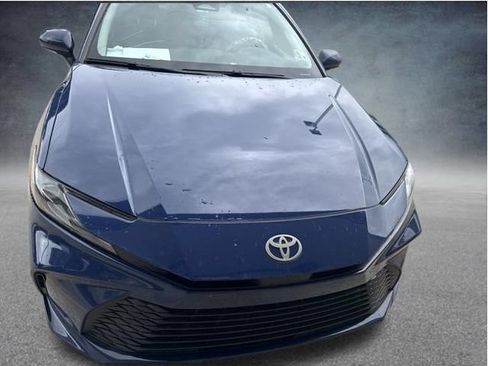 Used 2025 Toyota Camry LE FWD image 10