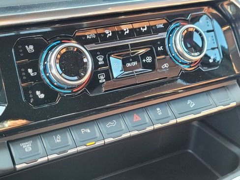 New 2026 GMC Sierra 2500 Denali Ultimate w/ Max Trailering Package image 17