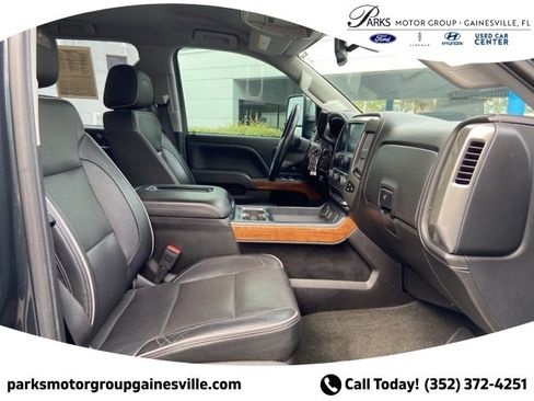 Used 2017 Chevrolet Silverado 2500 High Country w/ Duramax Plus Package image 17