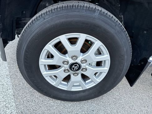 Certified 2024 Toyota Tacoma SR5 RWD image 18