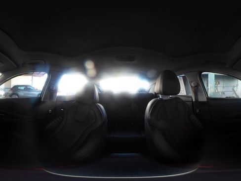 Used 2025 Hyundai Elantra Limited image 43