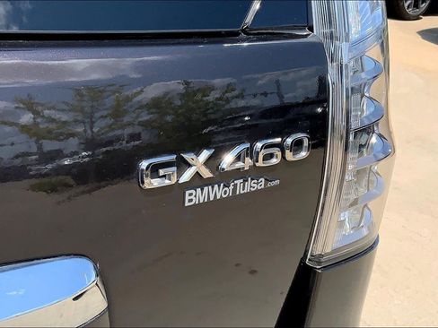 Used 2018 Lexus GX 460 Premium w/ Premium Package AWD/4WD image 9