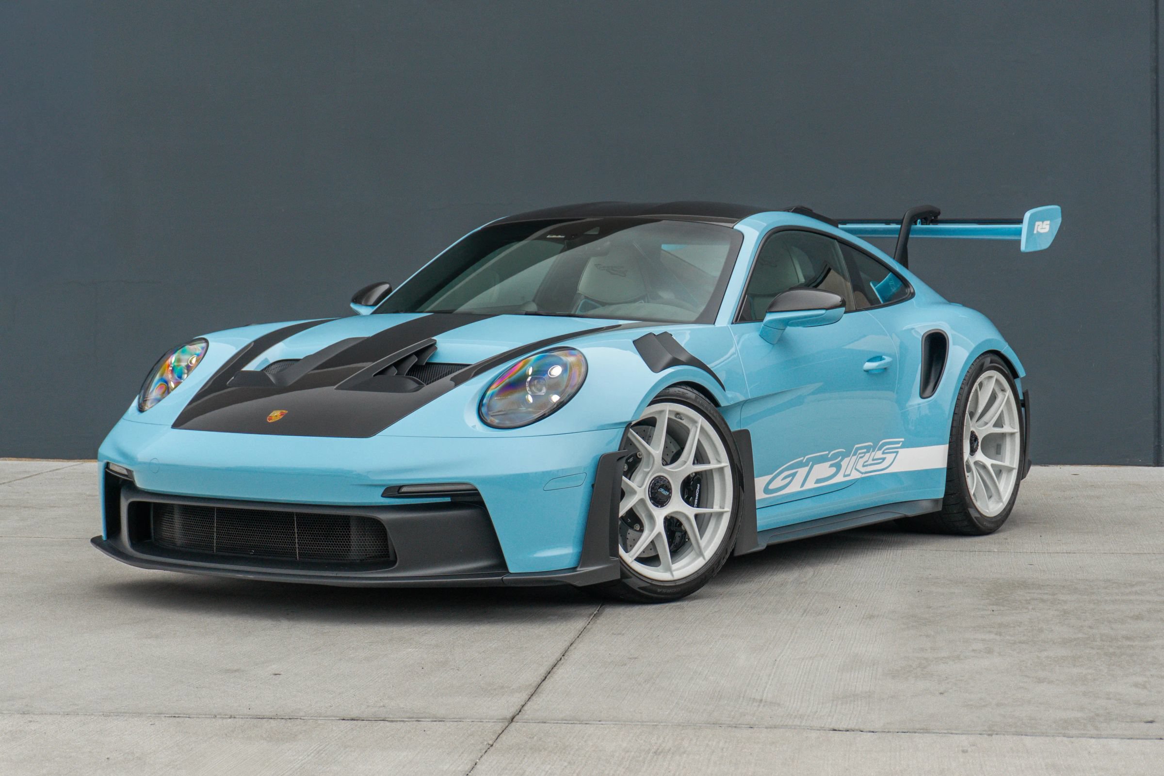 Used 2024 Porsche 911 GT3 RS RWD image 3