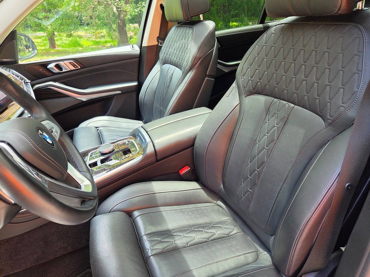 Used 2025 BMW X7 xDrive40i AWD/4WD image 22