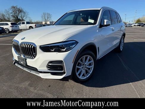 Used 2023 BMW X5 xDrive40i w/ Premium Package image 1