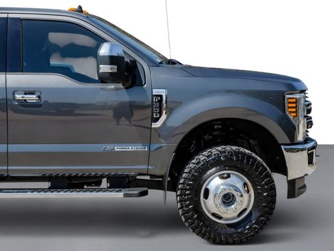 Used 2019 Ford F350 Lariat w/ Lariat Ultimate Package AWD/4WD image 7