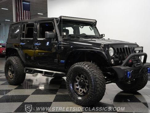 Used 2014 Jeep Wrangler Unlimited Sport w/ Quick Order Package 24S image 16