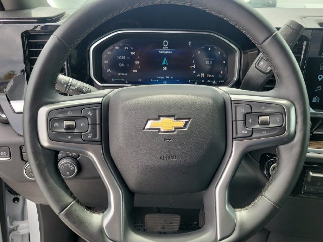 Used 2026 Chevrolet Silverado 1500 LT AWD/4WD image 28
