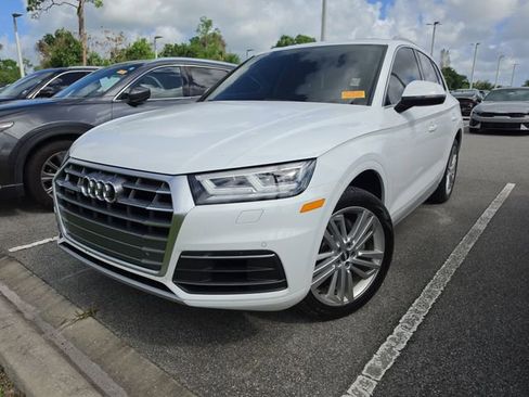 Used 2018 Audi Q5 2.0T Premium Plus w/ Premium Plus Package AWD/4WD image 3
