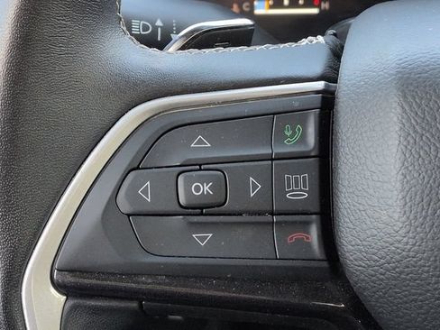 Certified 2022 Jeep Grand Cherokee L Laredo RWD image 26