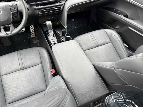 Used 2025 Toyota Camry XSE image 22