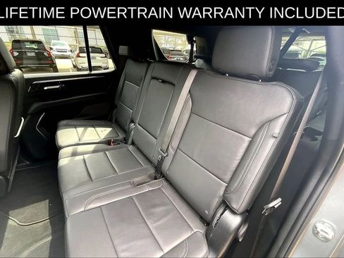 Used 2025 Chevrolet Tahoe LT image 28