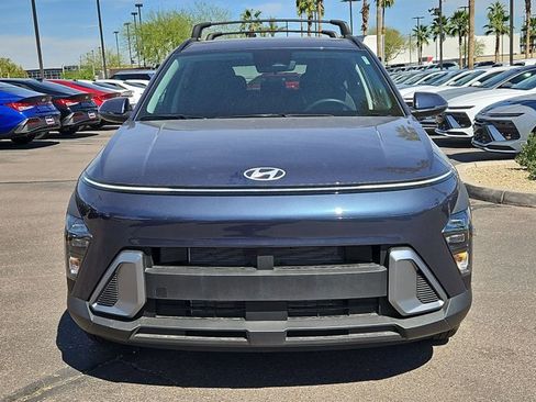 Used 2025 Hyundai Kona SEL image 2