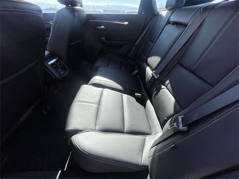 Used 2019 Chevrolet Impala Premier w/ Premier Confidence Package image 12