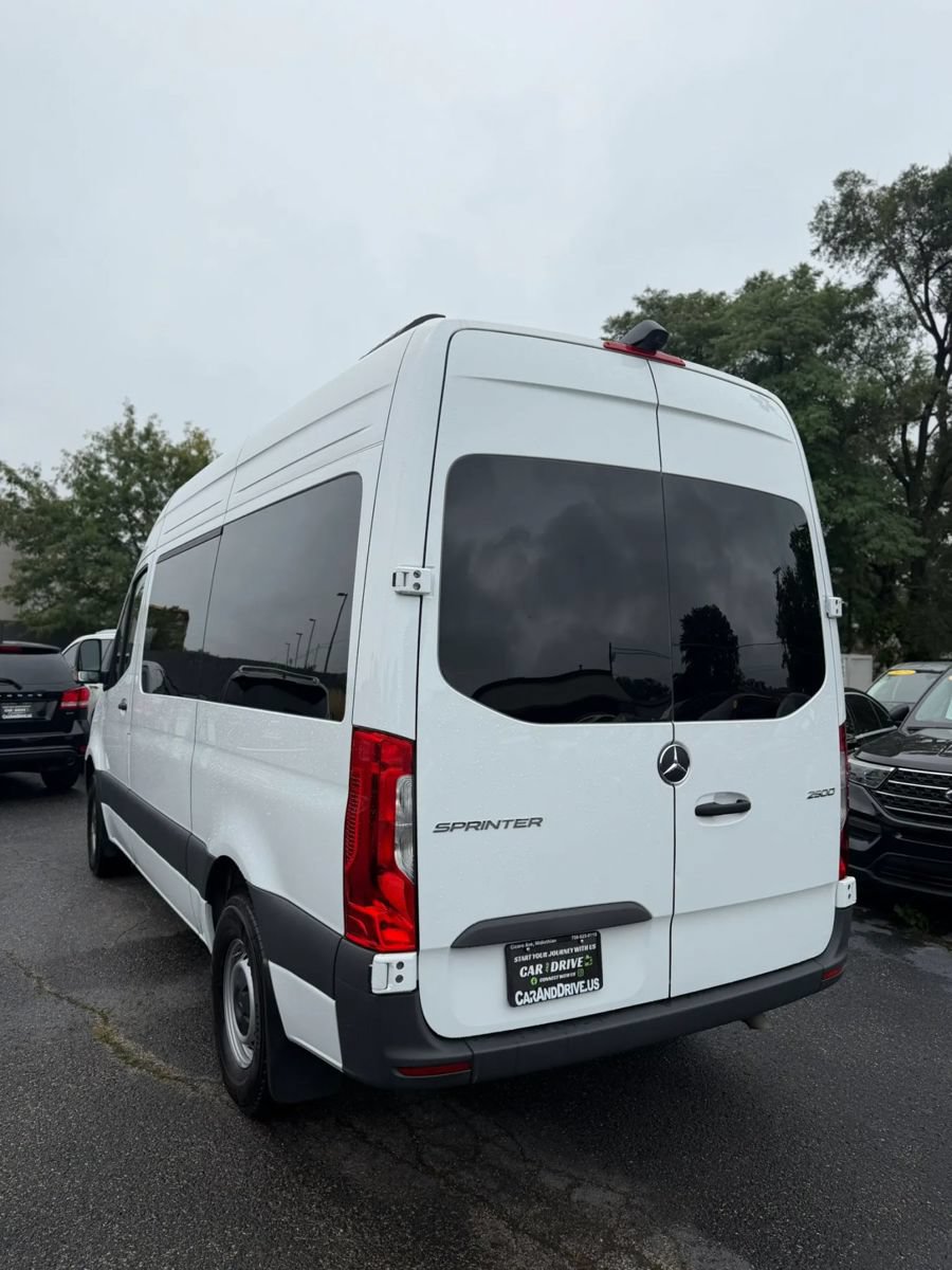 Used 2026 Mercedes-Benz Sprinter 2500 image 3