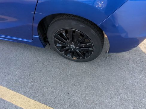 Used 2018 Honda Fit Sport image 5