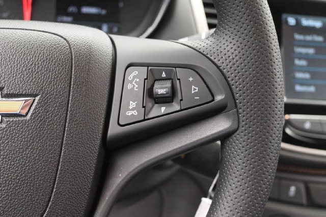 Used 2017 Chevrolet Trax LT AWD/4WD image 27