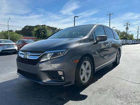 Used 2019 Honda Odyssey EX image 3