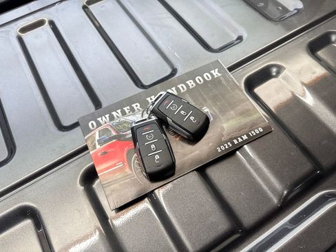 Used 2025 RAM 1500 Big Horn AWD/4WD image 83