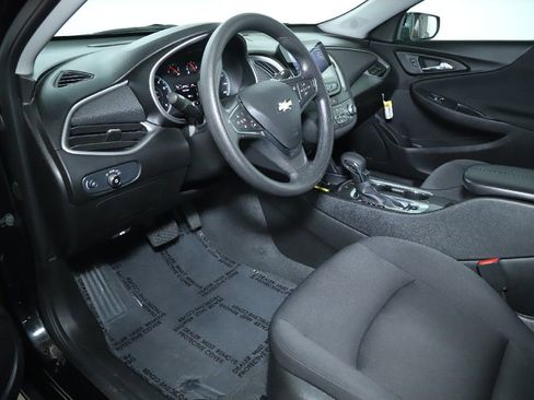 Used 2024 Chevrolet Malibu LT image 17