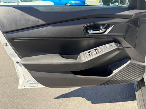 Used 2025 Honda Accord LX image 12