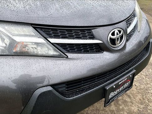 Used 2015 Toyota RAV4 Limited w/ Technology Package image 29