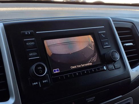 Used 2018 Honda Pilot LX image 8