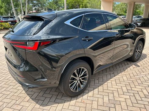 Used 2025 Lexus NX 250 FWD w/ Accessory Package (Z1) image 3