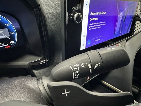 Used 2025 Toyota Camry XSE image 21