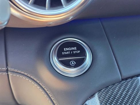 Used 2022 Mercedes-Benz SL 63 AMG 4MATIC image 29