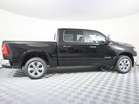 Used 2025 RAM 1500 Big Horn AWD/4WD image 8