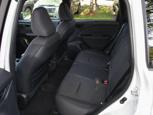 Used 2025 Subaru Forester Premium AWD/4WD image 34