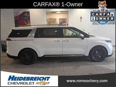 Used 2022 Kia Carnival SX Prestige image 2