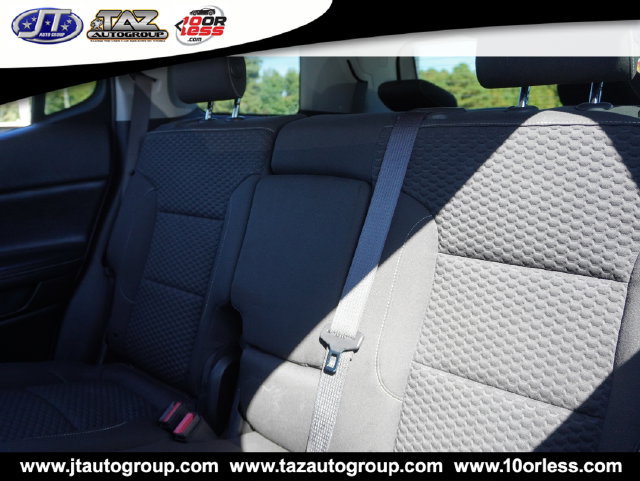 Used 2019 GMC Acadia SLE FWD image 23