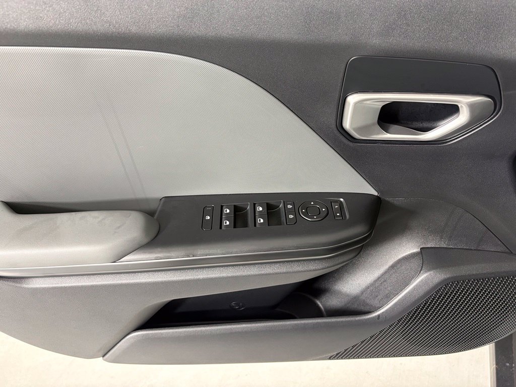 New 2026 Kia K4 FWD image 37