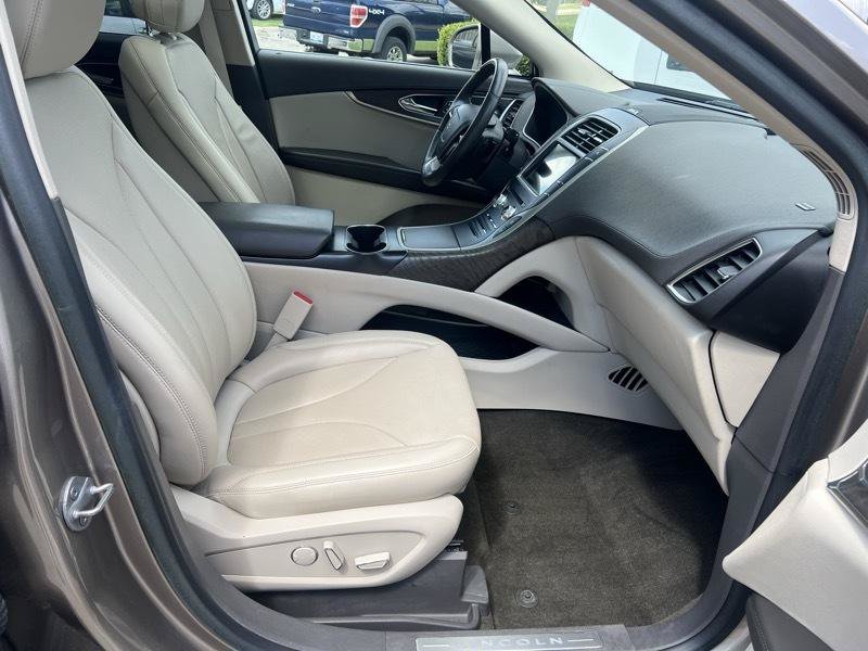 Used 2020 Lincoln Nautilus Reserve AWD/4WD image 10