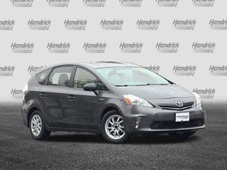 Used 2014 Toyota Prius V Five video 2
