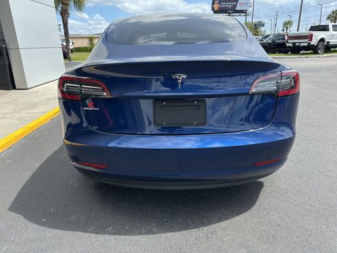 Used 2021 Tesla Model 3 Standard Range RWD image 5