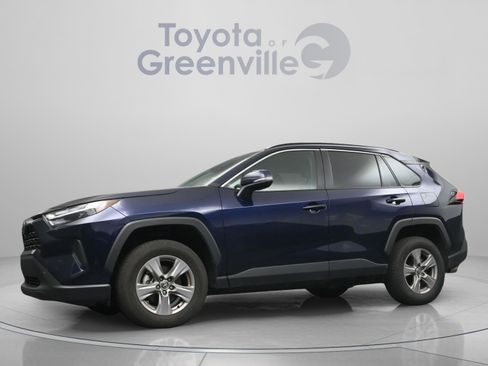 Used 2025 Toyota RAV4 XLE image 2